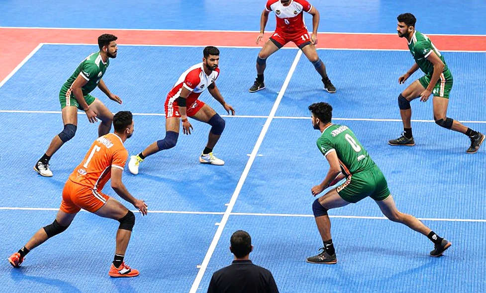 ईरानी डिफेंस मैदान का सबसे सस्ता स्कोर है, और नीलामी कमरा उसे खरीदना नहीं चाहता ईरानी डिफेंस मैदान का सबसे सस्ता स्कोर है, और नीलामी कमरा उसे खरीदना नहीं चाहता